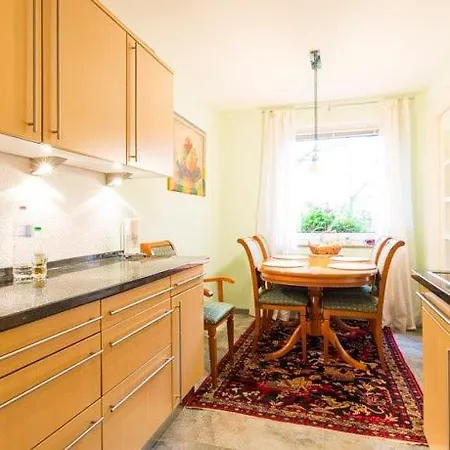Deutsche Messe - Private & - Agency Homestay