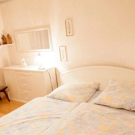 Deutsche Messe - Private & - Agency Homestay