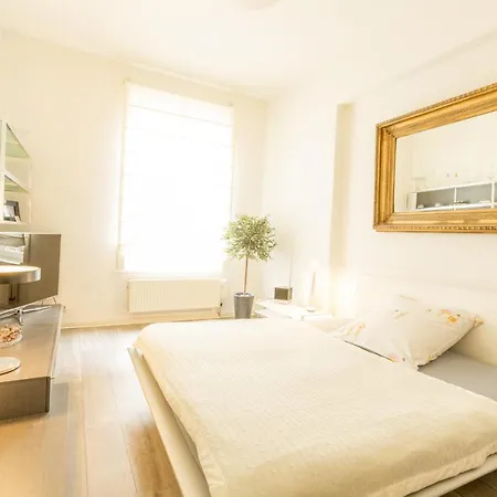 Deutsche Messe - Private & - Agency Homestay Hannover