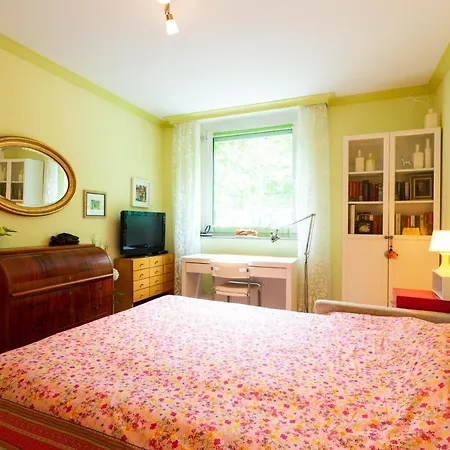 Deutsche Messe - Private & - Agency Homestay